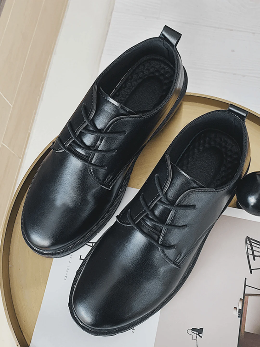 검은색 레이스업 슈즈 st99