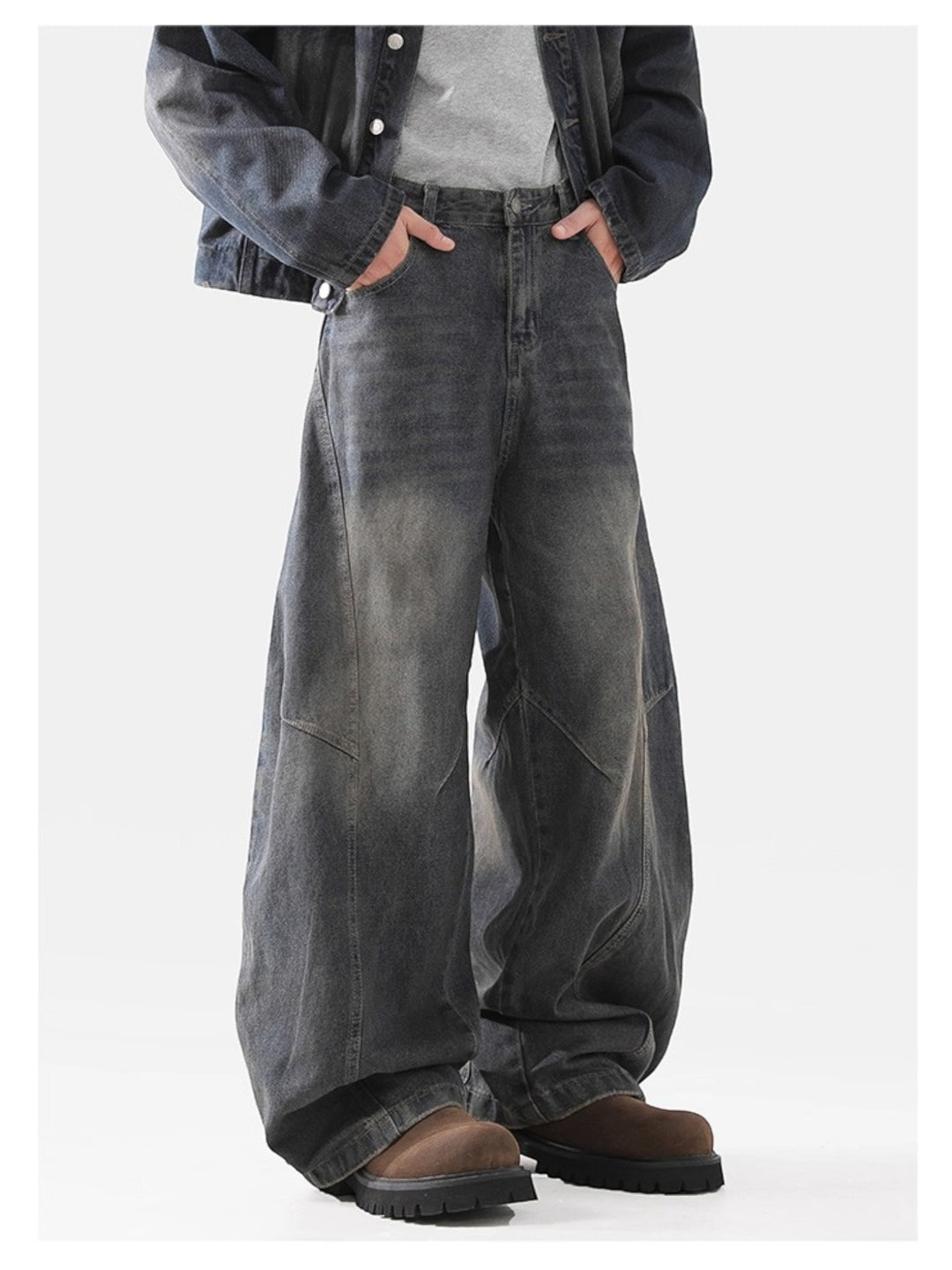 DECONSTRUCTED SABER-CUT JEANS st5070