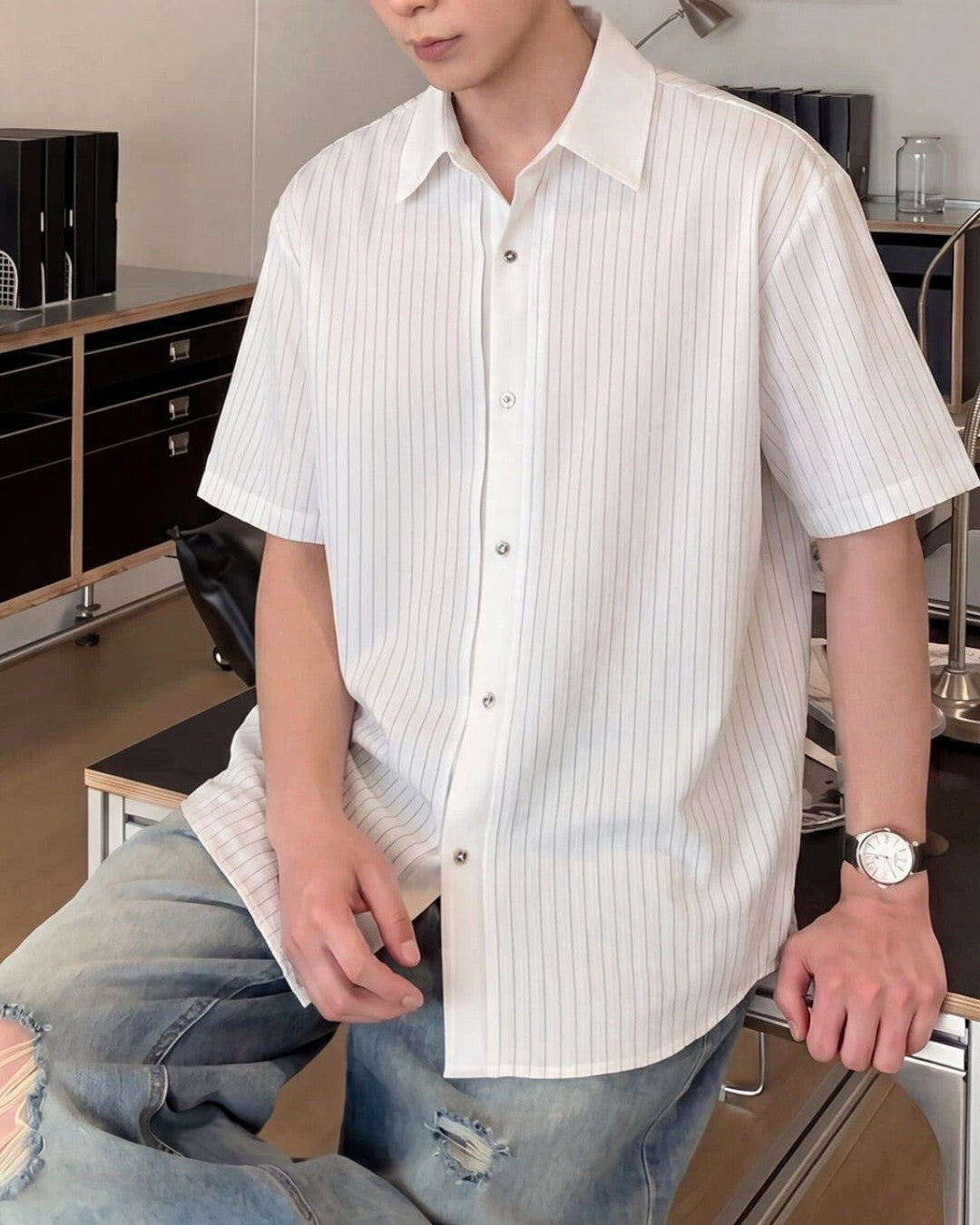PINSTRIPE FAKE-LAYER PANELLED SHORT SLEEVE SHIRT MT561
