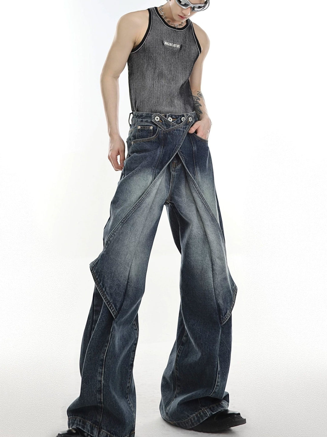 DECONSTRUCTED PANELLED WASHED JEANS ST5187
