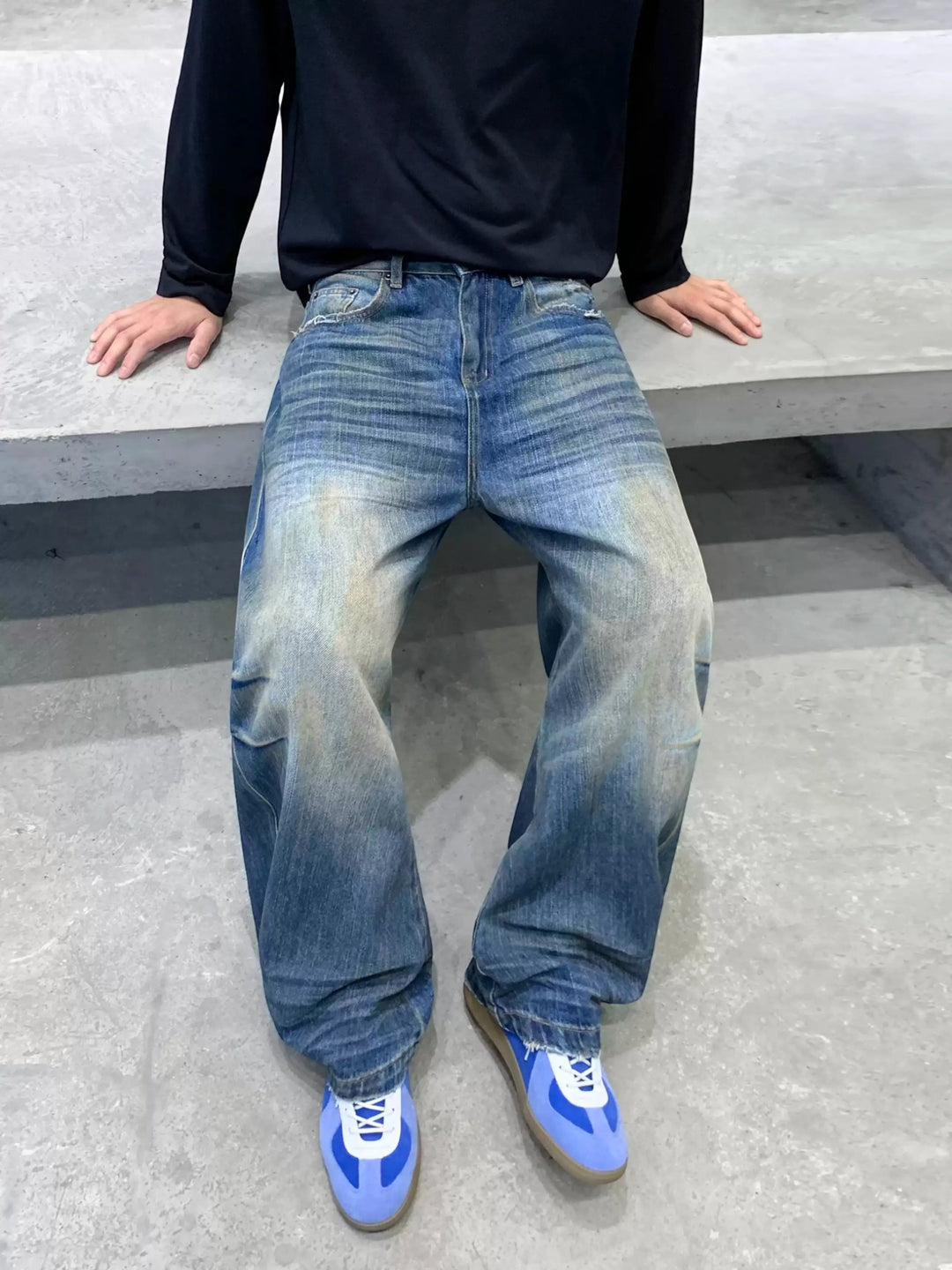 RELAXED STRAIGHT-LEG WASHED JEANS st5150