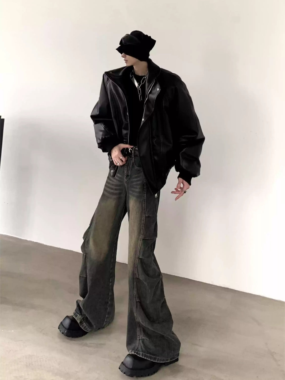 SABER-CUT VINTAGE WASH WIDE-LEG JEANS ST5198