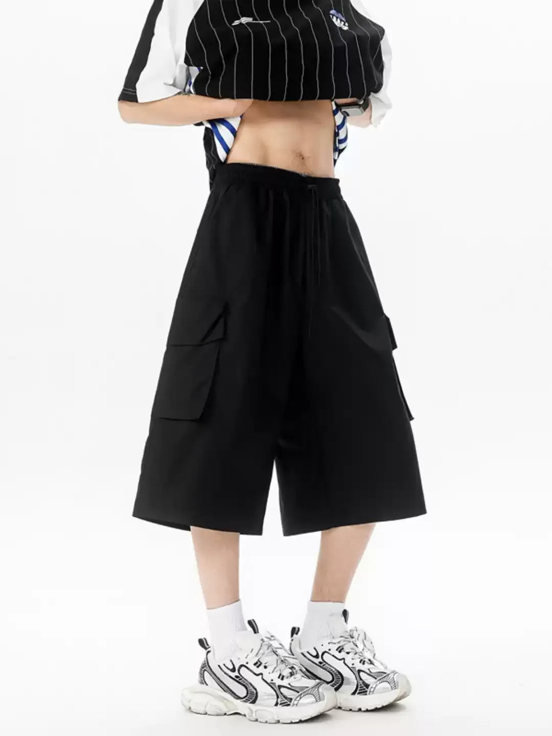 MULTI-POCKET CARGO LOOSE WIDE-LEG SHORTS ST5166