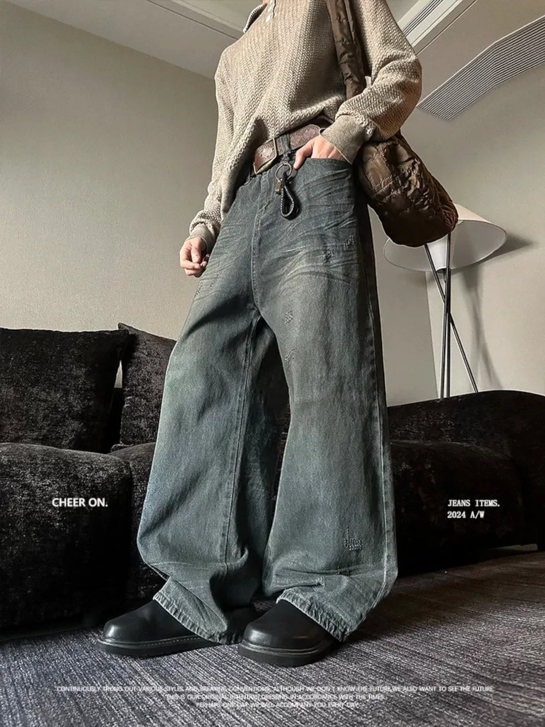 VINTAGE DISTRESSED STRAIGHT-LEG JEANS ST5184